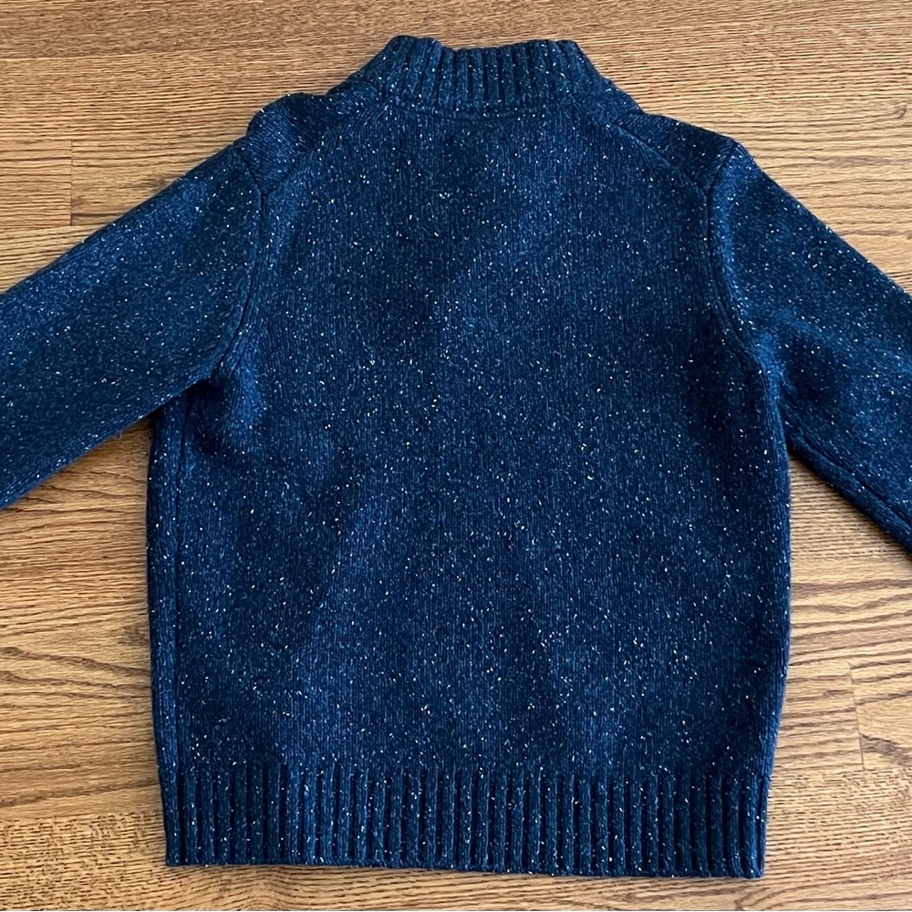 UNTUCKit | Sweater | Medium | Smoke Free Home